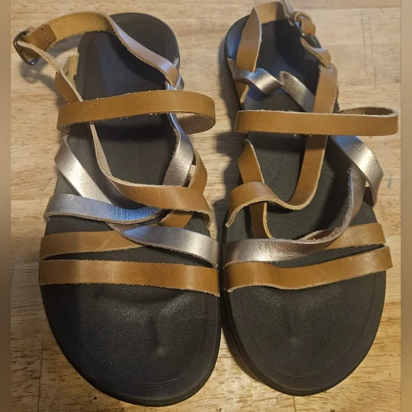 Olukai Awe Awe Sandals OluKai Shoes Olukai Awe Awe Strappy Leather